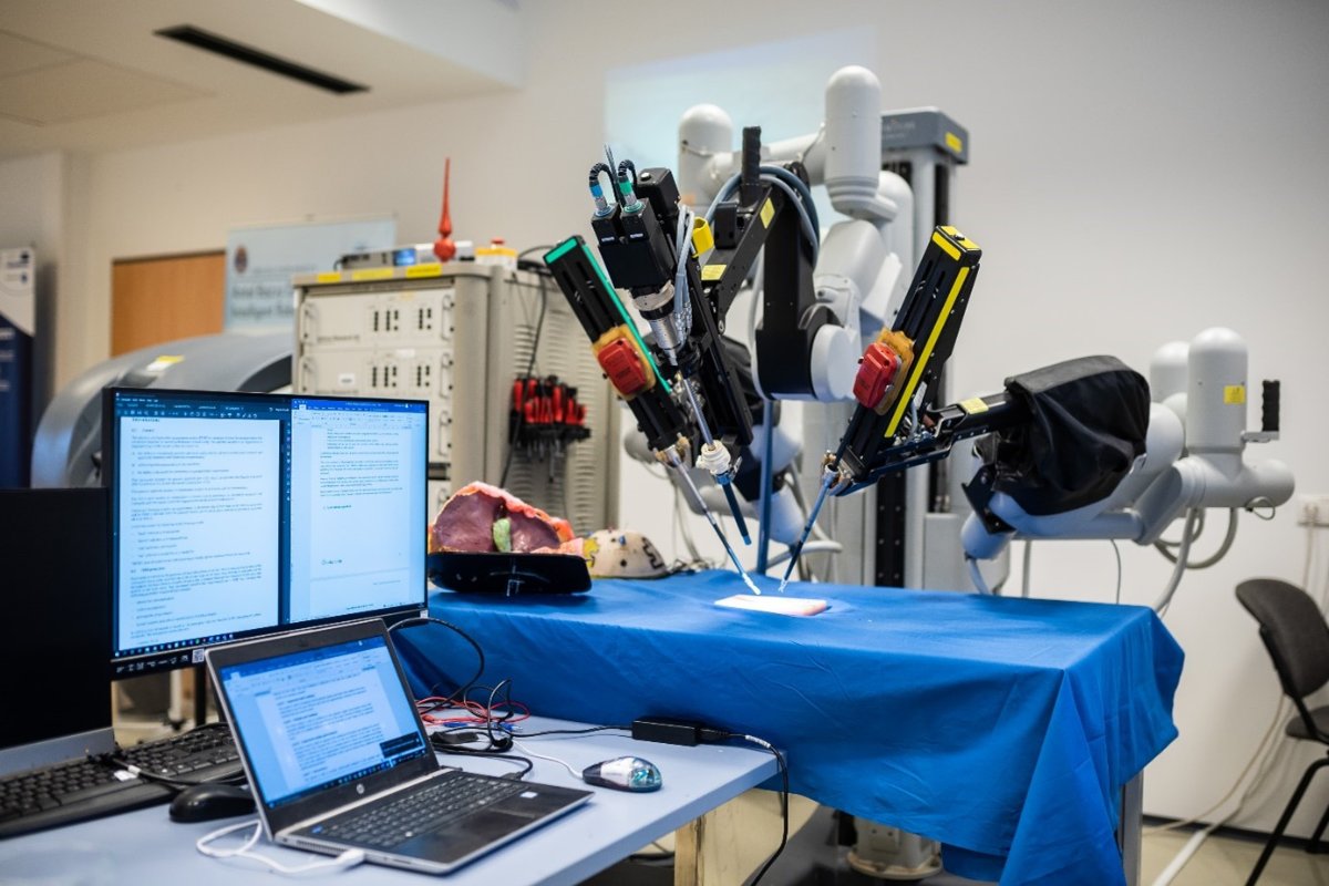 Újgenerációs Robotika - BARK ismeretterjesző laborbemutató