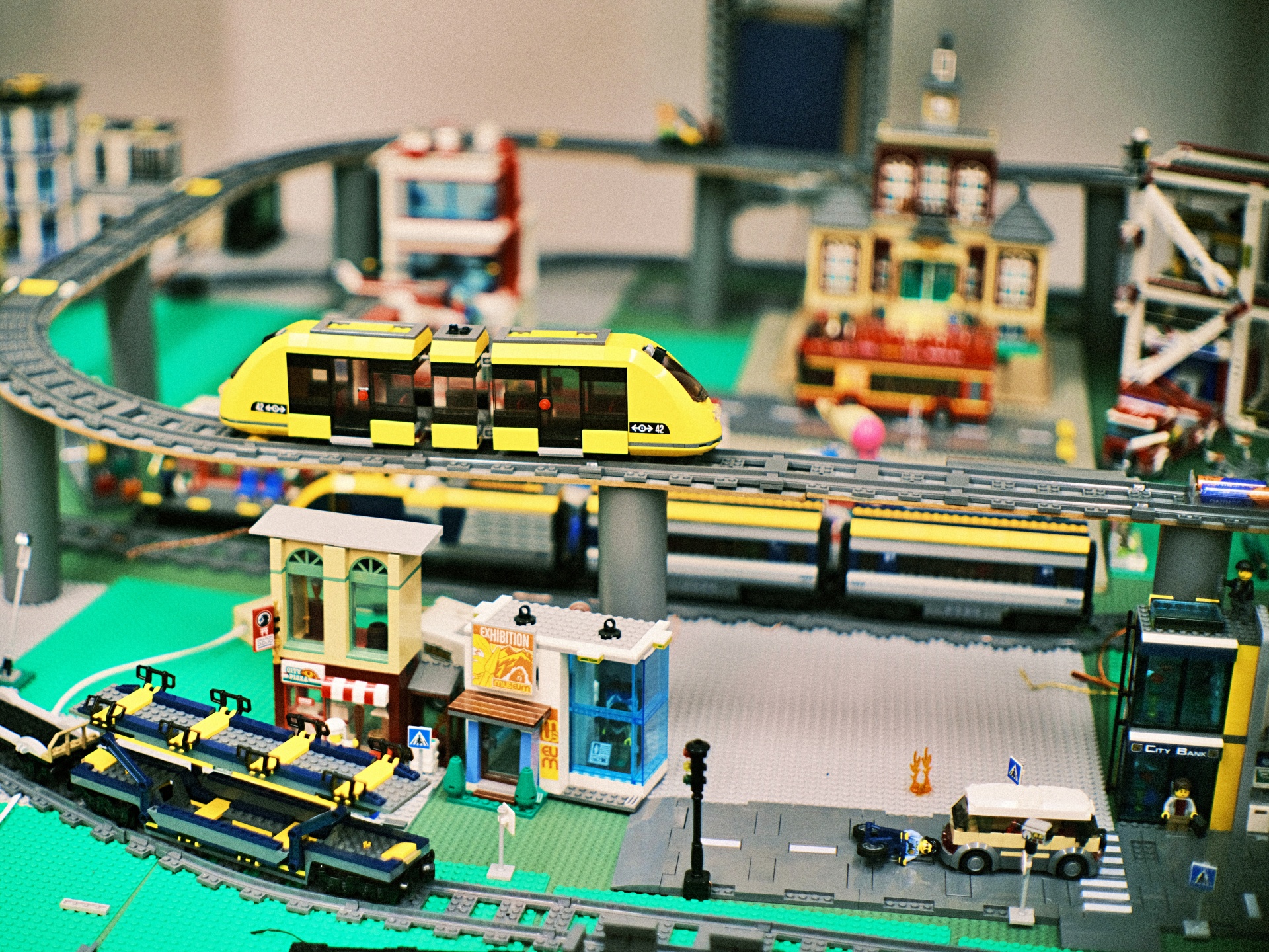 Tanulj játszva - a LEGO okosváros rejtelmei