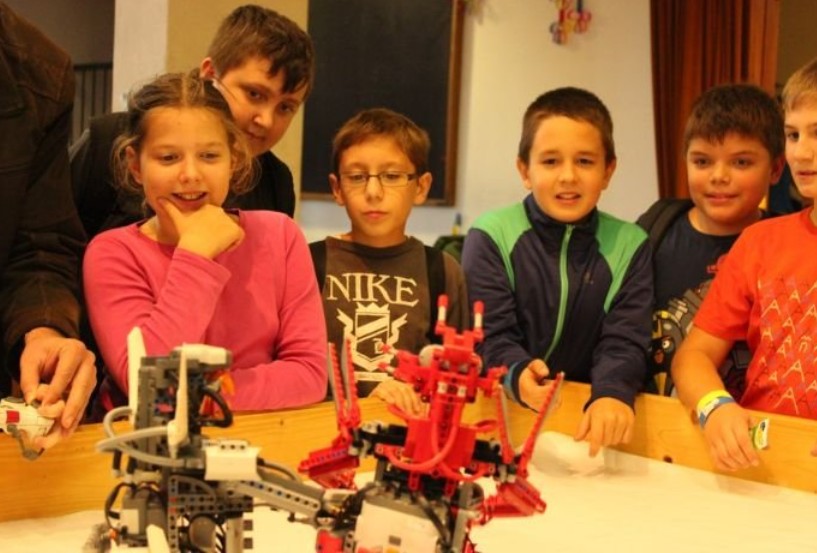 LEGO robot játékok