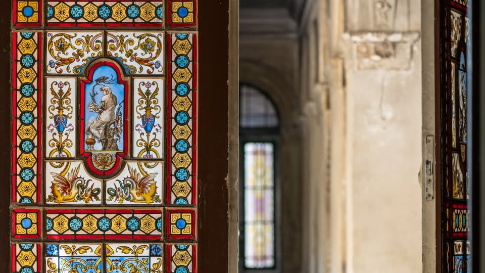 Vincent Baumgartner: Patina - 50 fotó Budapest századfordulós épületeinek belső tereiről