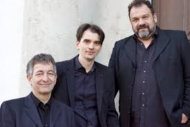 KERUB: HANG-SZER-TÁR