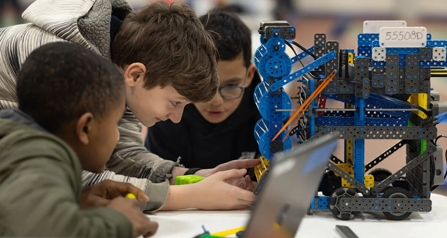VEX robotika - építsd meg! / VEX Robotics - build it!